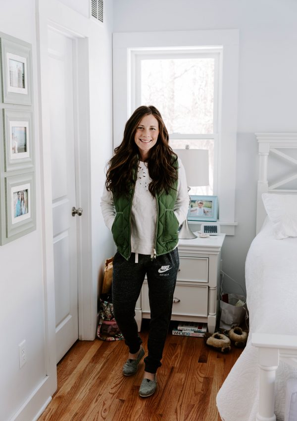 How to Get Ready in 15 Minutes - After Photo - Mom Style - Joggers, Vest, Sweatshirt, TOMS