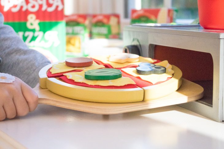 Deluxe Pizza & Pasta Play Set by Melissa & Doug