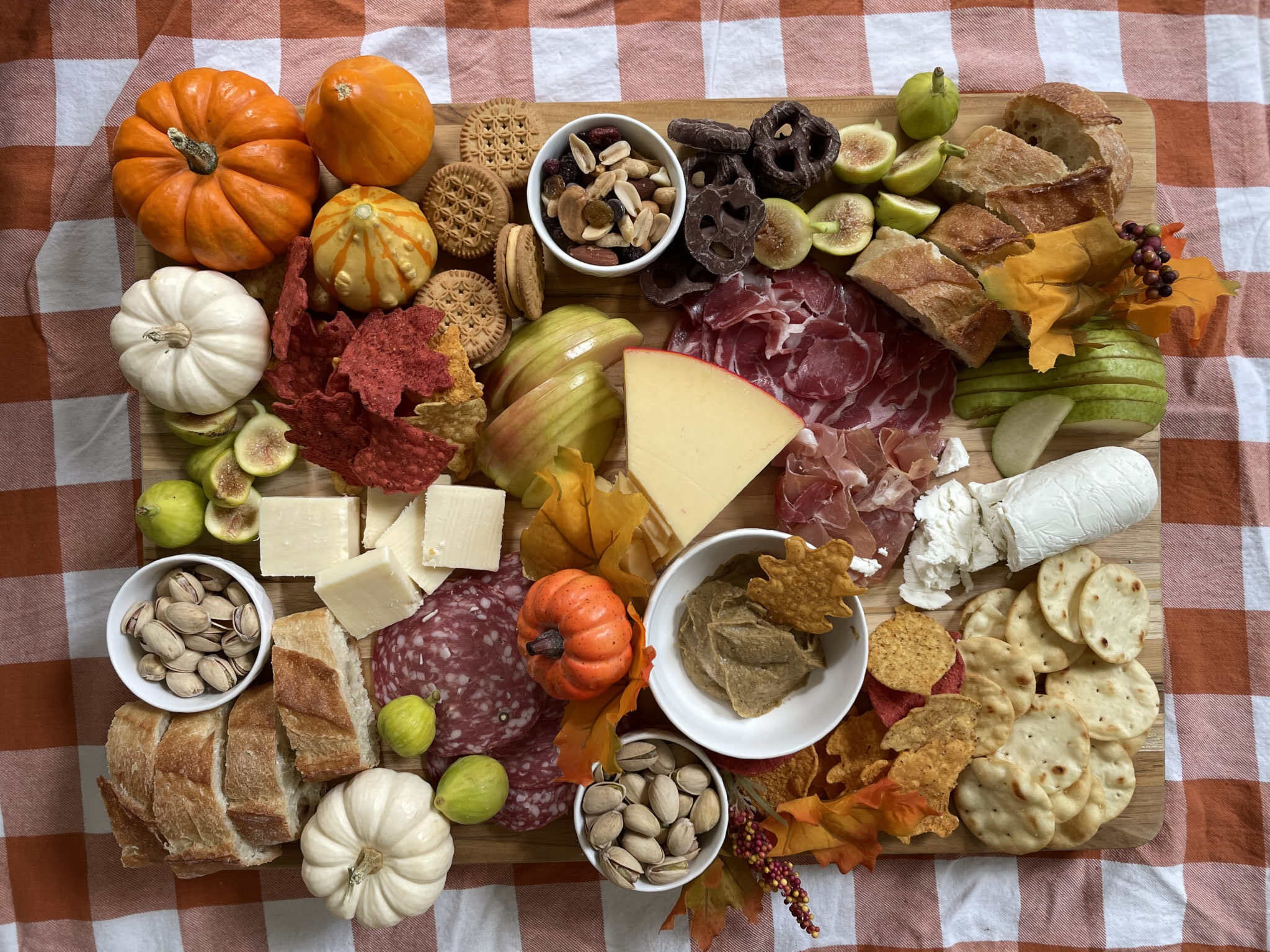 How to Make the Perfect Fall Charcuterie Board