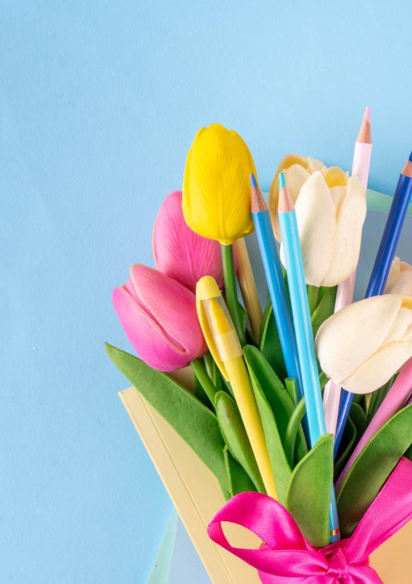 10 Creative Ways to Give a Teacher a Gift Card (Last-Minute Friendly!)