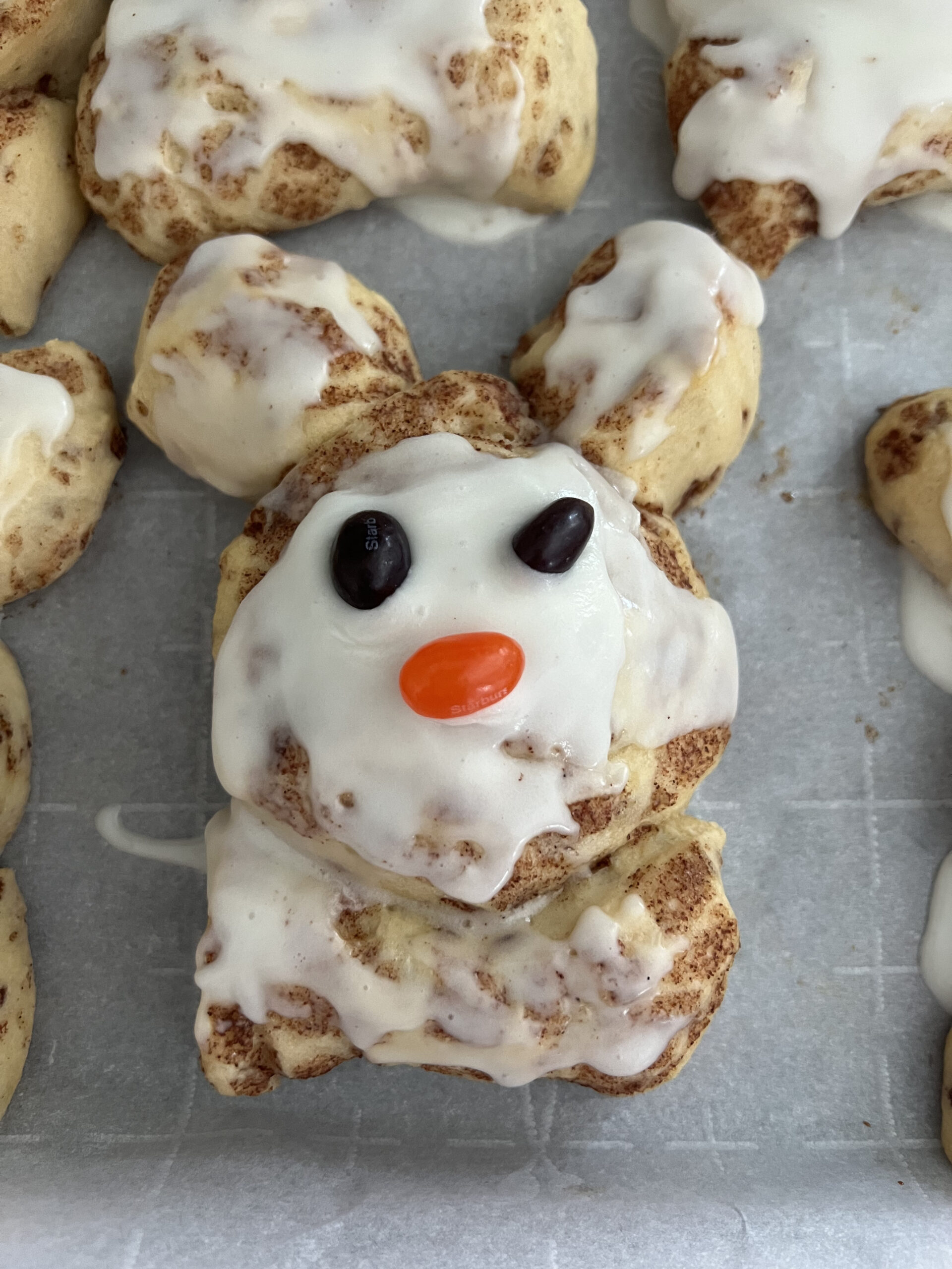 Cinnamon Bun Easter Bunny Brunch