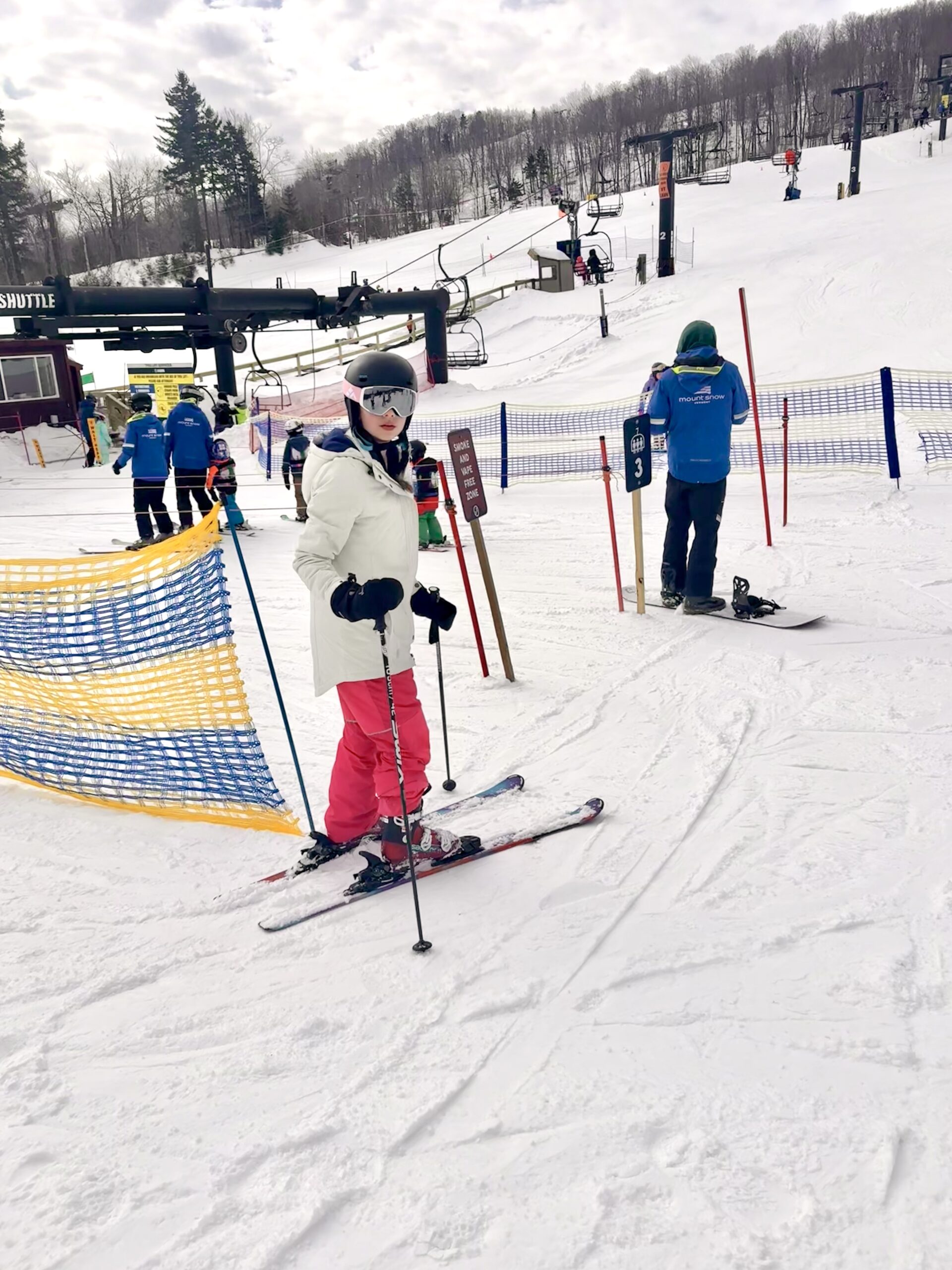 9 Tips for Planning Your First Family Ski Trip 