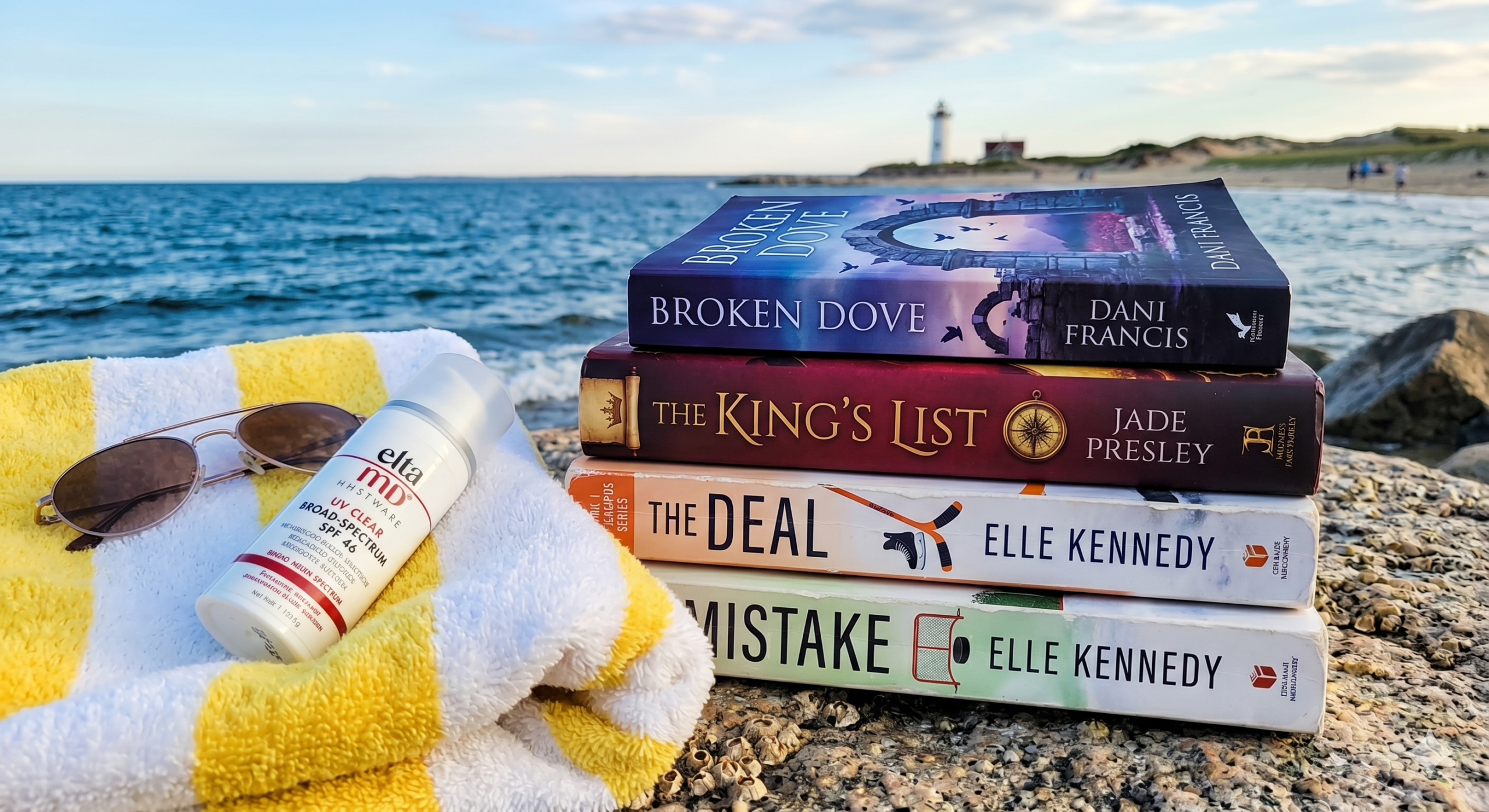 Life Lately Reading: Off Campus, Broken Dove + The King's List